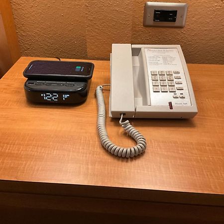 Anaheim Islander Inn And Suites Near Park And Convention Center Ngoại thất bức ảnh