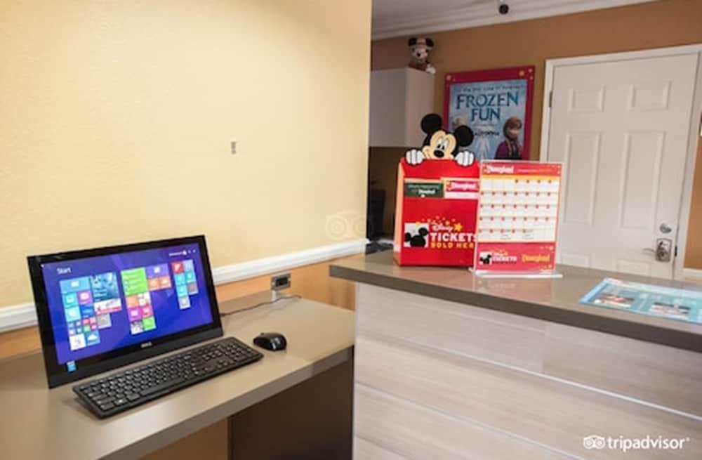Anaheim Islander Inn And Suites Near Park And Convention Center Ngoại thất bức ảnh