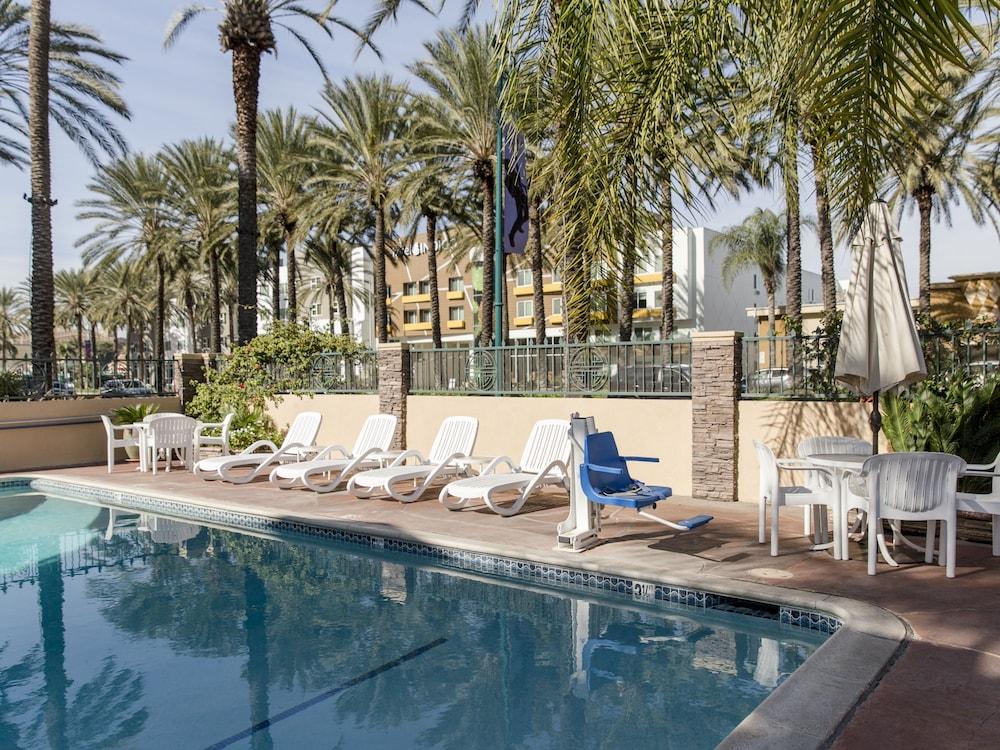 Anaheim Islander Inn And Suites Near Park And Convention Center Ngoại thất bức ảnh