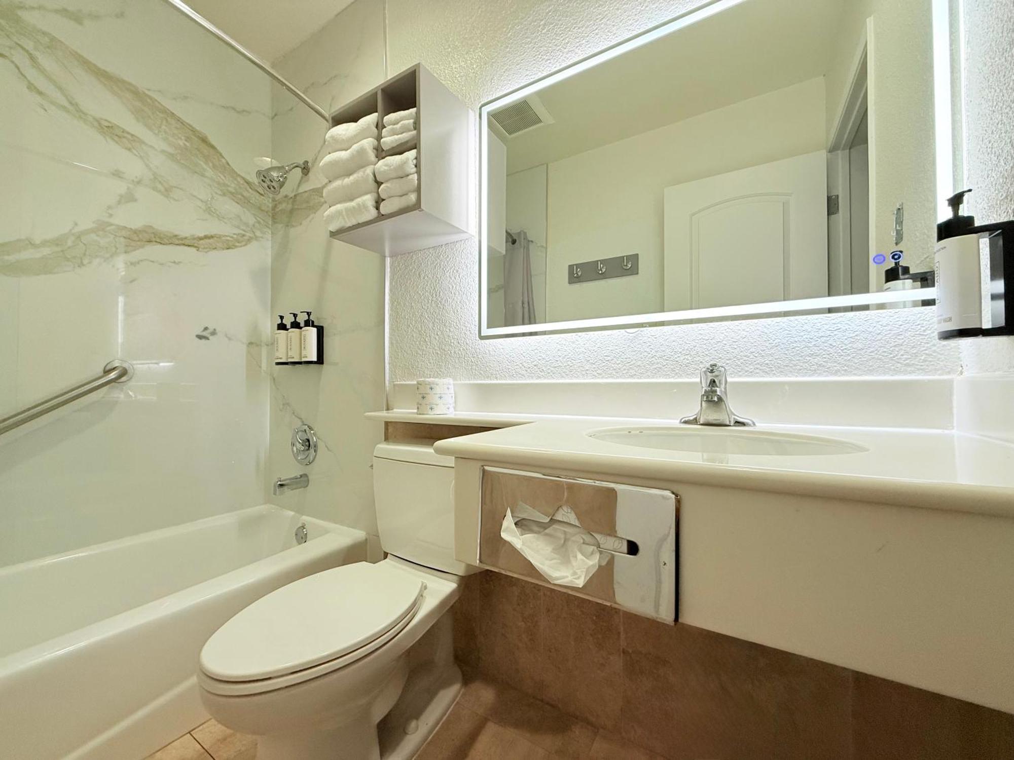 Anaheim Islander Inn And Suites Near Park And Convention Center Ngoại thất bức ảnh
