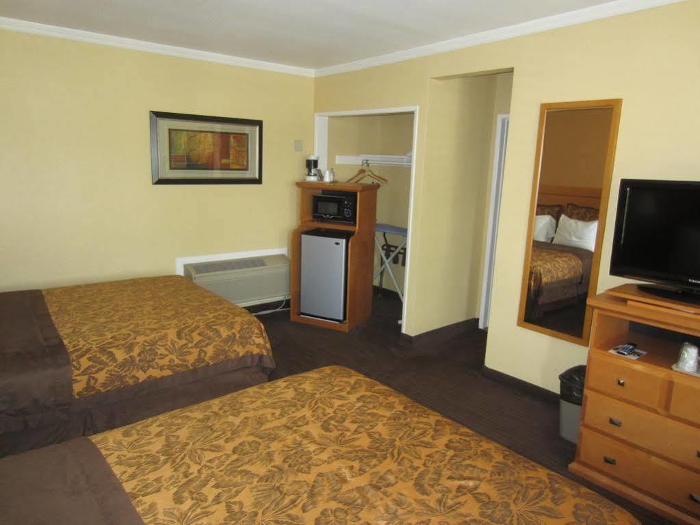 Anaheim Islander Inn And Suites Near Park And Convention Center Ngoại thất bức ảnh
