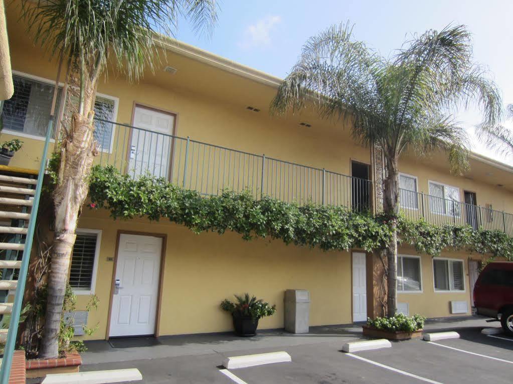 Anaheim Islander Inn And Suites Near Park And Convention Center Ngoại thất bức ảnh